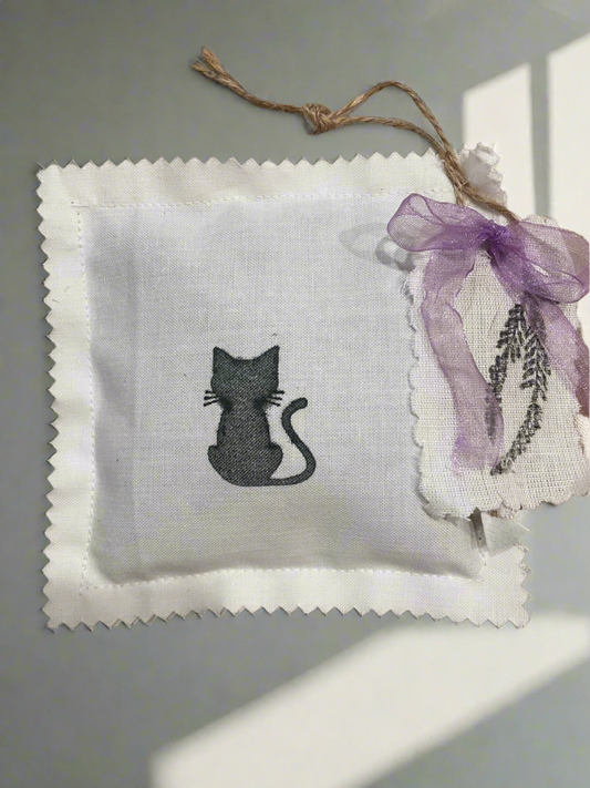 Titan’s Smile- Lavender Sachet